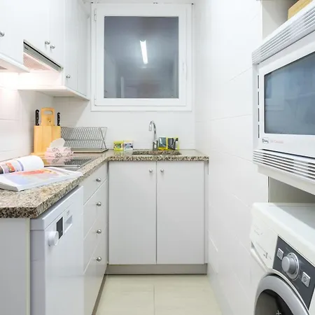 Apartment Capdevila 9 *