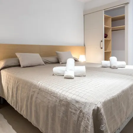 Capdevila 9 Apartment *